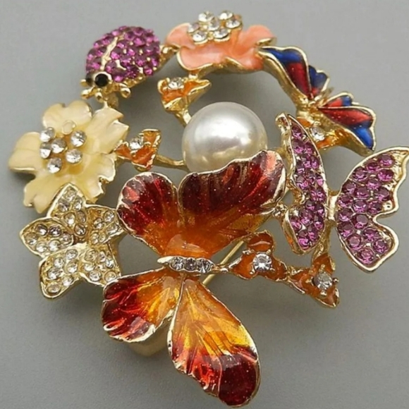 BJ Jewelry - BJ-Crystal Butterfly, Flower, Ladybug, Brooch Pin